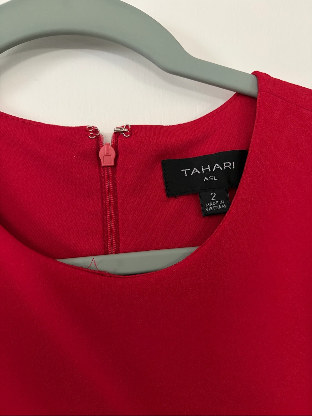 Tahari ASL Bold Red Sleeveless Sheath Dress with Side Ring Detail - Picture 3 of 3